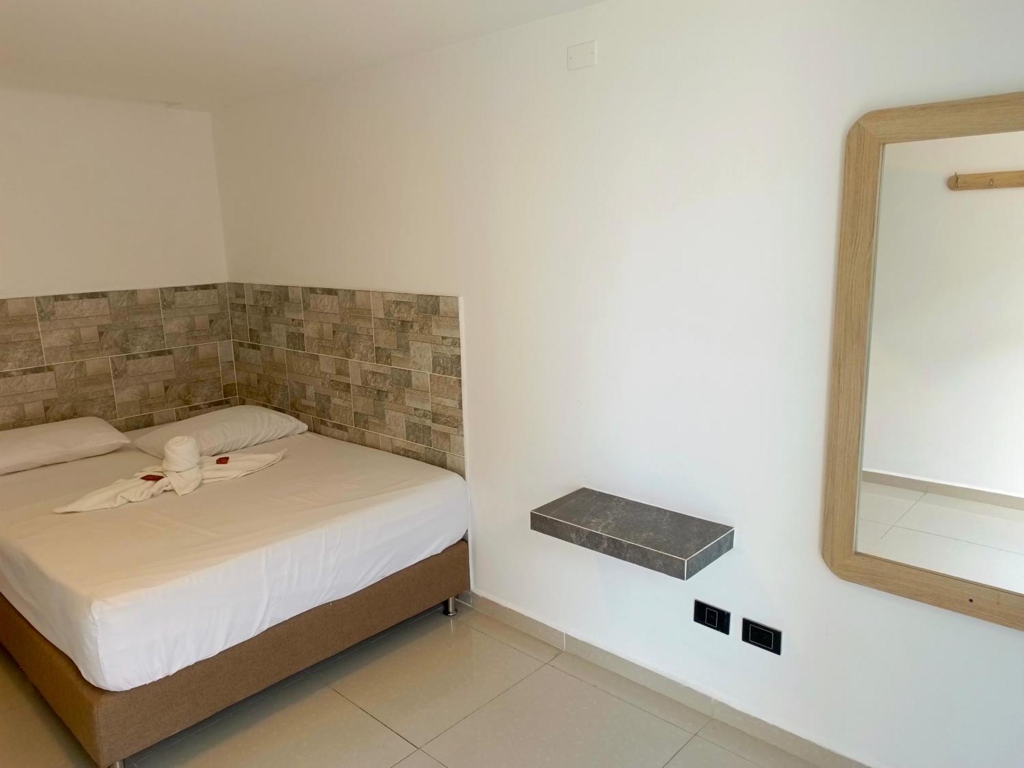Hotel Buenos Aires Central Medellín Extérieur photo